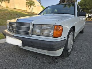 MERCEDES-BENZ 190-D 2.5 (W201)