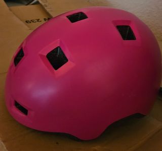 Pattini in linea rosa