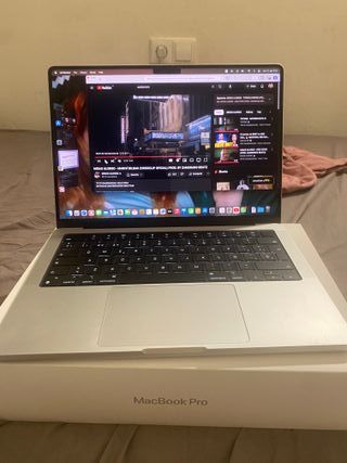 MacBook Pro m4 Gris Plata - Portátil
2025.OFERTAS?