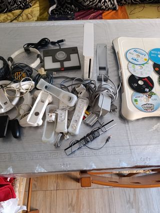 Wii Nintendo + juegos y accesorios