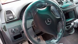 Mercedes-Benz Vito 2011