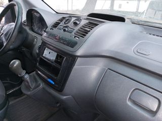 Mercedes-Benz Vito 2011