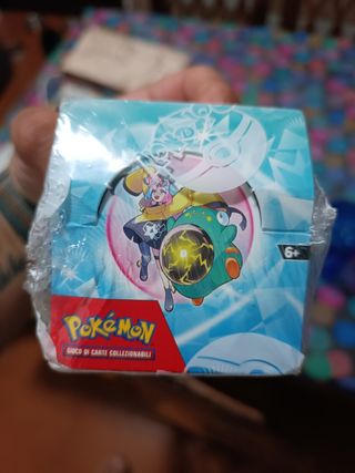 Box 18 bustine Pokemon Scarlatto/Violetto