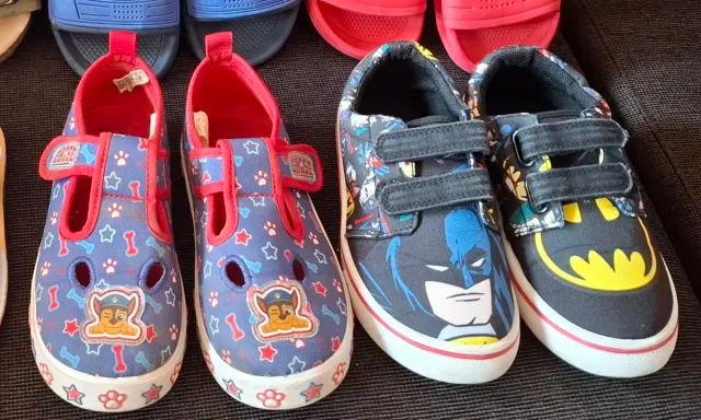 Lote calzado niño T.30-31