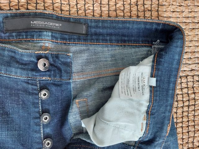 Jeans linea Messagerie