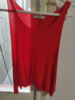 Camiseta tirantes Pull&Bear roja - S