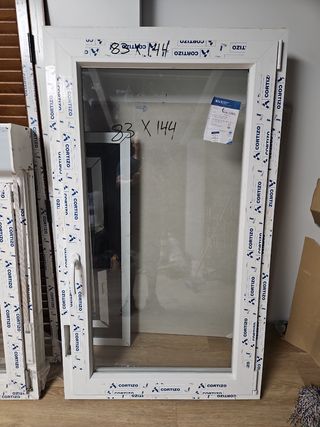 Ventana PVC 83x144 cm