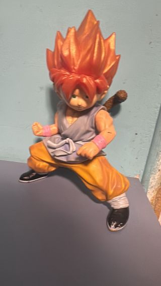 Figura Goku Super Saiyan Niño