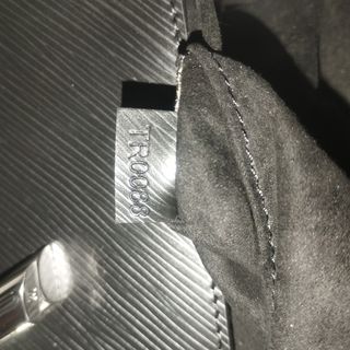 Louis Vuitton Bandolera Twist