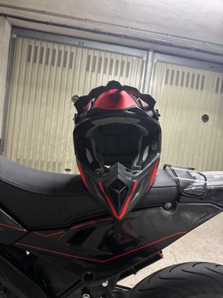 vendo RIEJU MRT 50 SM PRO NO NEGOCIABLE!!!