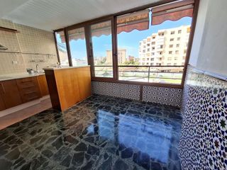 Piso en venta en El Bajondillo en Torremolinos