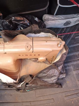 Máquina de coser Singer Antigua