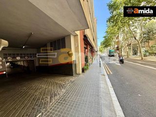 Garaje en venta en Centre en Sabadell
