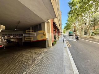 Garaje en venta en Centre en Sabadell