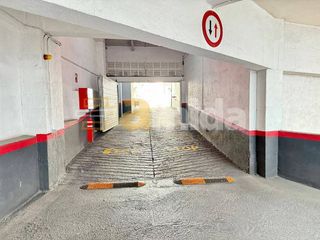 Garaje en venta en Centre en Sabadell