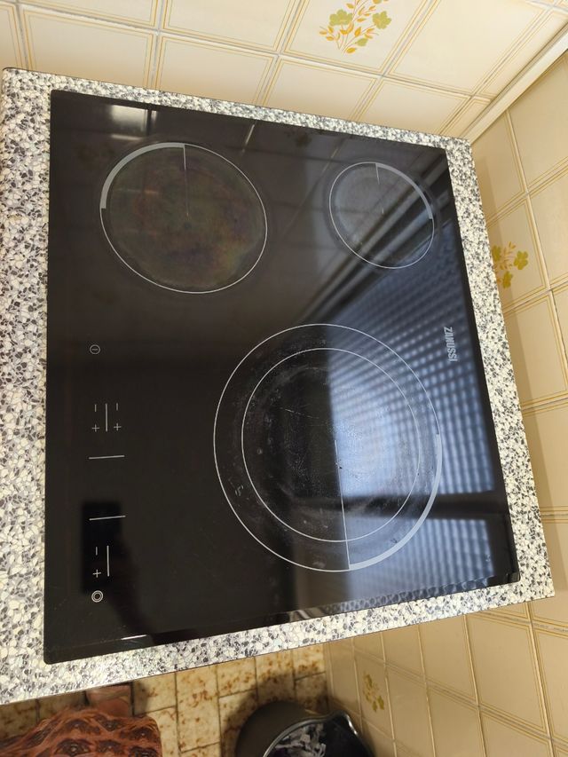 Vitrocerámica Zanussi 3 fuegos