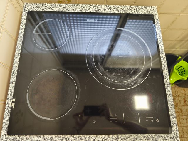 Vitrocerámica Zanussi 3 fuegos