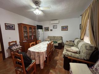 Chalet en venta en Utrera