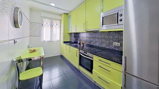 Piso en venta en Puerto Chico en Santander