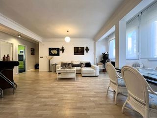 Piso en venta en Puerto Chico en Santander