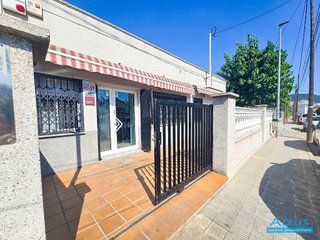 Chalet en venta en Santa Perpètua de Mogoda