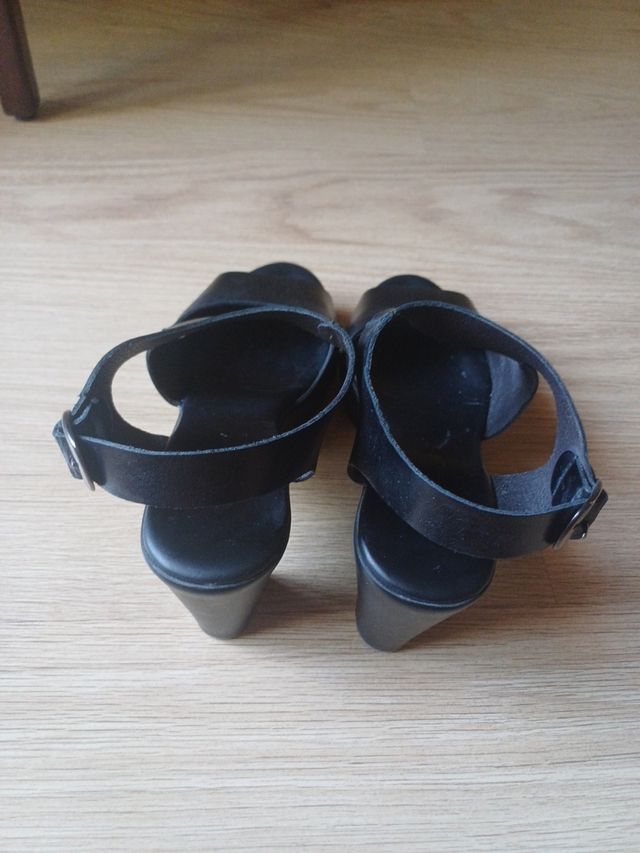 Sandalias negras tacón 38