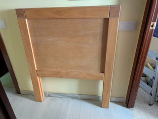 Cabeceros madera 120x100. Por separado 15€