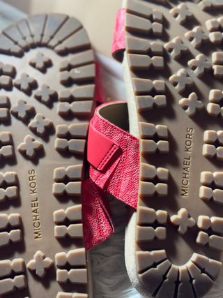 Sandalias Michael Kors rojasi perfectas impecables