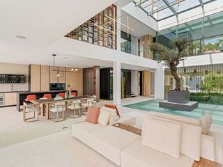 Chalet en alquiler en Lomas de Marbella Club - Puente Romano en Marbella