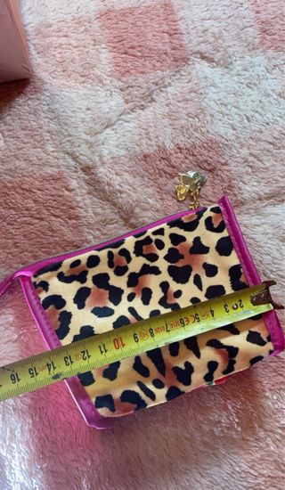 neceser nuevo multicolor con estampado de leopardo