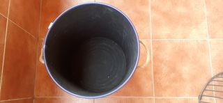 Baúl asiento azul y blanco