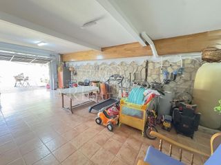 Chalet en venta en Vallirana
