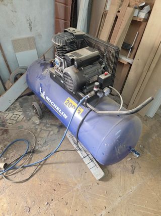 Compresor Michelin MB 200 3B - 200L