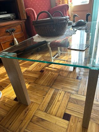 Mesa centro cristal madera en O Grove