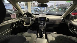 Mahindra XUV 500 2017