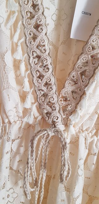 Maglia caftano stile shabby chic con pizzo