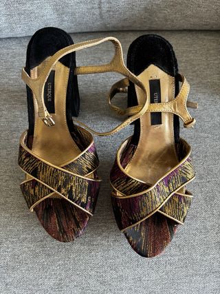 Sandalias Uterqüe tacón negro