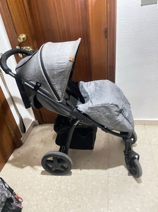 Silleta bebé Lionelo ligera