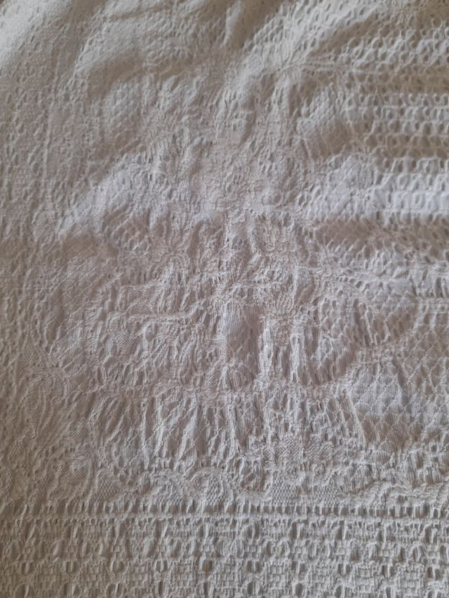 Mantel algodón blanco brocado