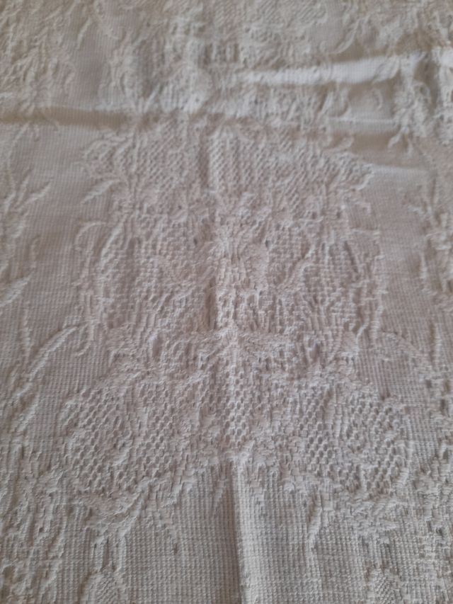Mantel algodón blanco brocado