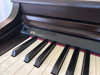 Roland HP203 - Piano electrónico