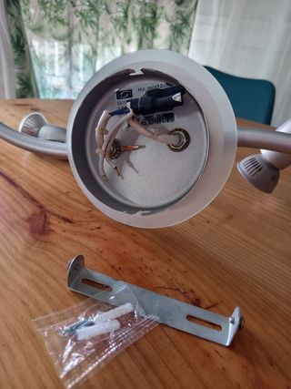 Lampara 4 focos orientables metal