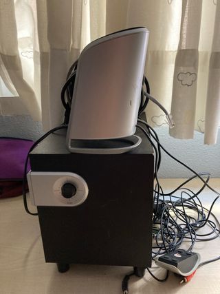 Altavoces Philips 2.1 - PC