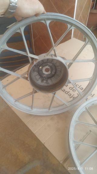 Llantas Vespidido SC/SCA