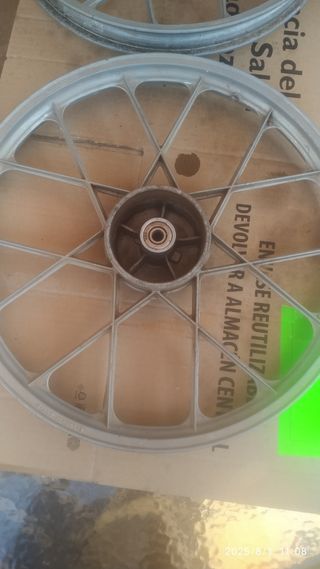Llantas Vespidido SC/SCA