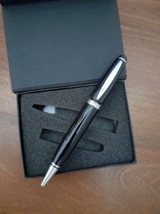 Bolígrafo y USB 4GB - Regalo