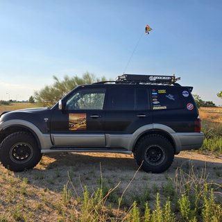Mitsubishi Montero 2004