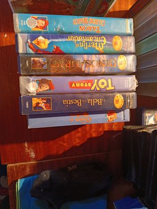 VHS infantiles y de Disney