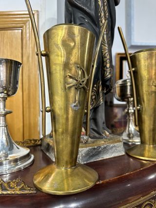 Antigua pareja candeleros de iglesia