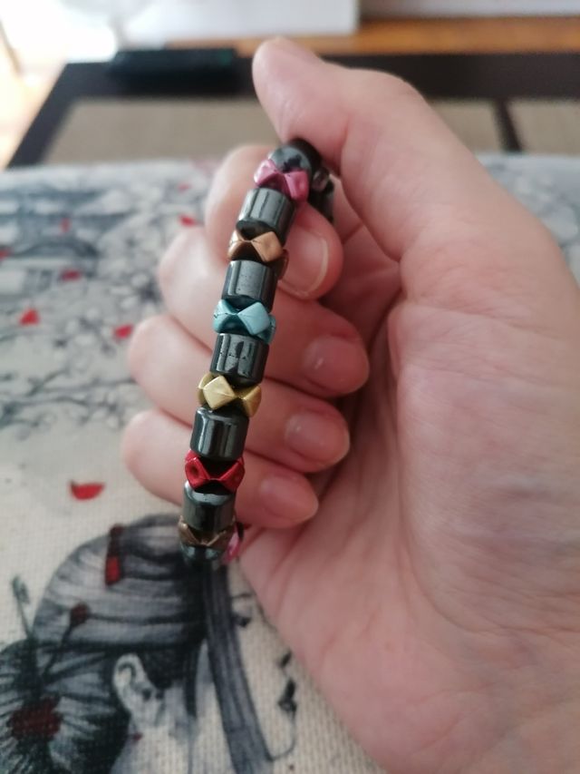 Pulsera artesanal multicolor